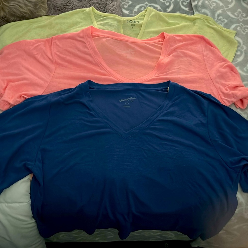 1 Loft Brand Shirt in a light yellow, 2 Universal Thread, 1 in Blue & 1 in Pink